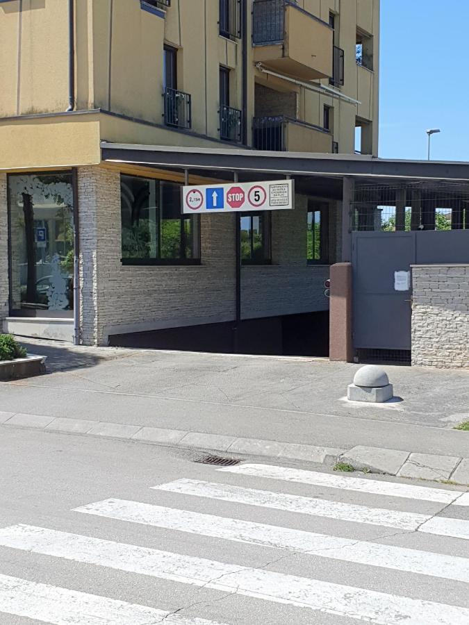 Lucia Exclusive With Parking In The Garage Διαμέρισμα Πόρετς Εξωτερικό φωτογραφία